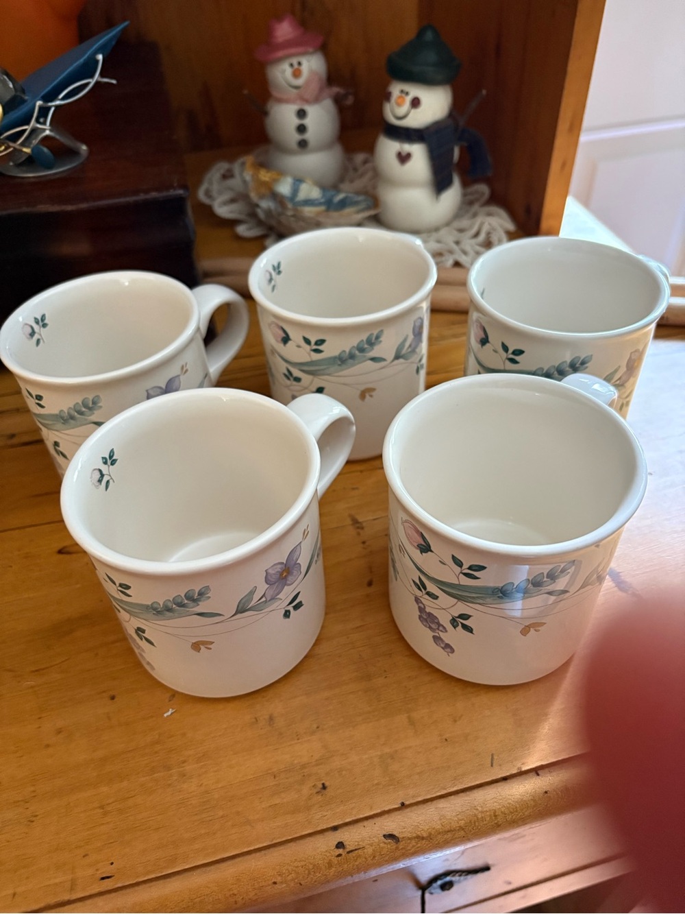Vintage Pfaltzgraff "April" Pattern Stoneware Coffee Mugs / Tea Cups - Set of 5